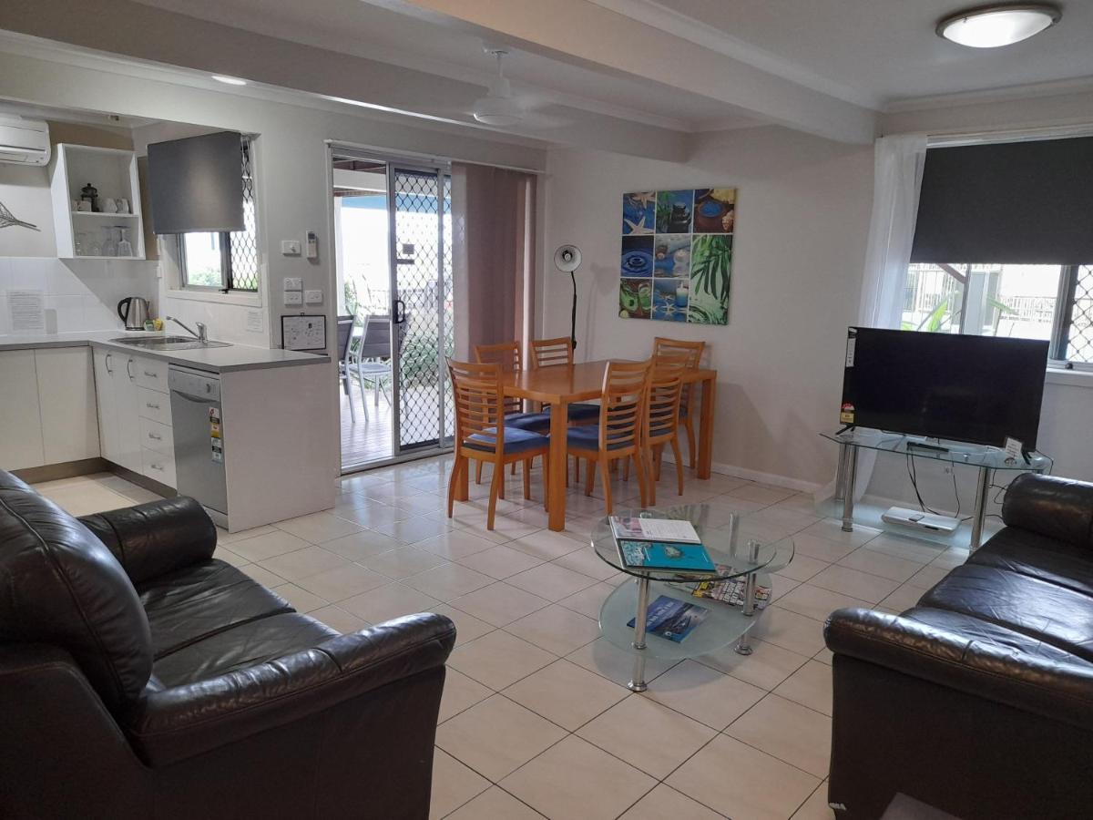 איירלי ביץ' Airlie Apartments מראה חיצוני תמונה