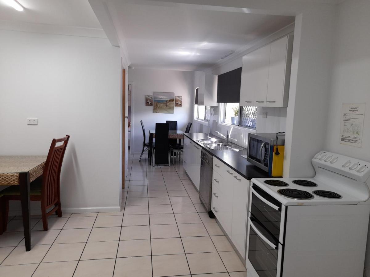 איירלי ביץ' Airlie Apartments מראה חיצוני תמונה