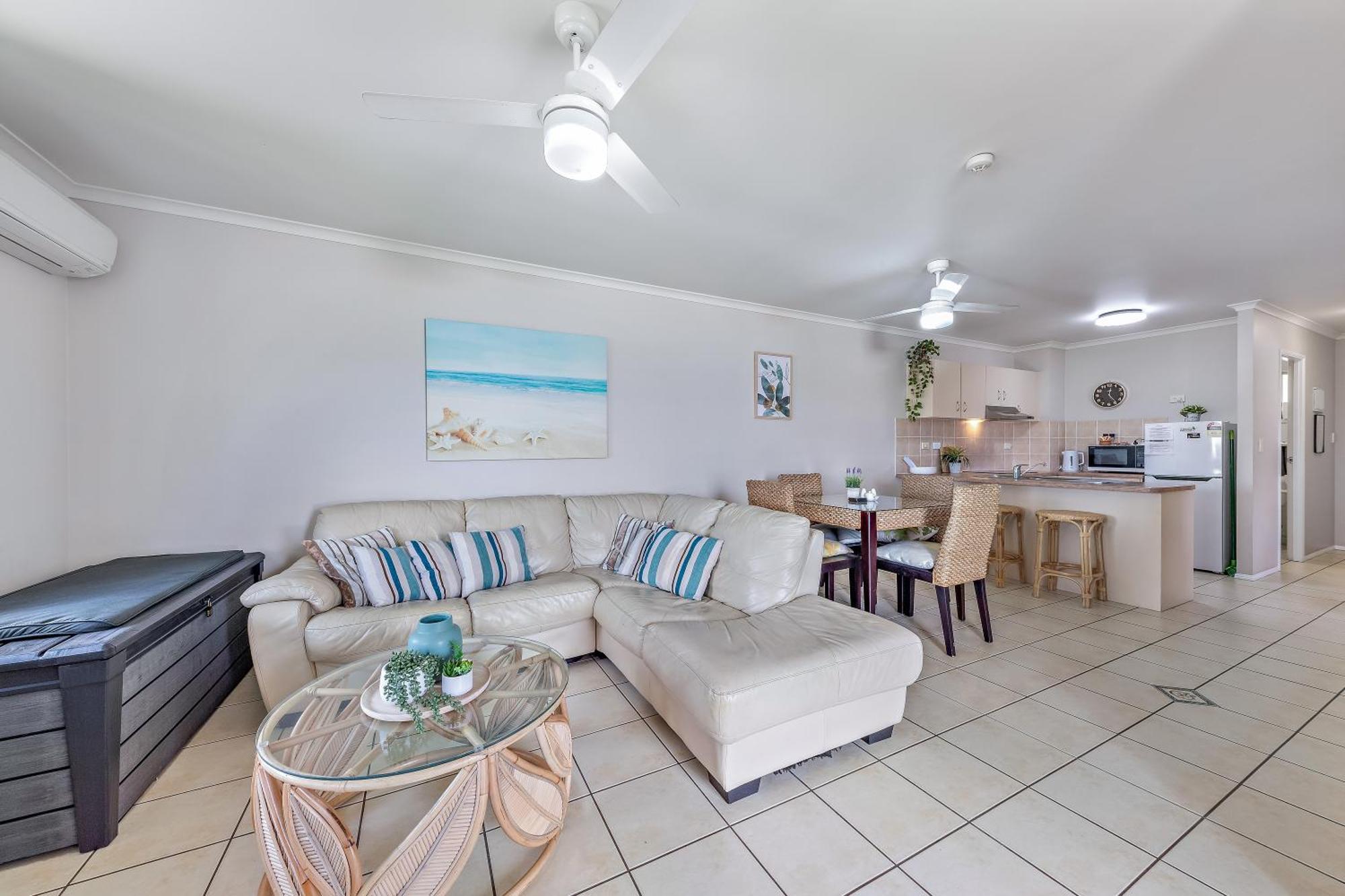 איירלי ביץ' Airlie Apartments מראה חיצוני תמונה
